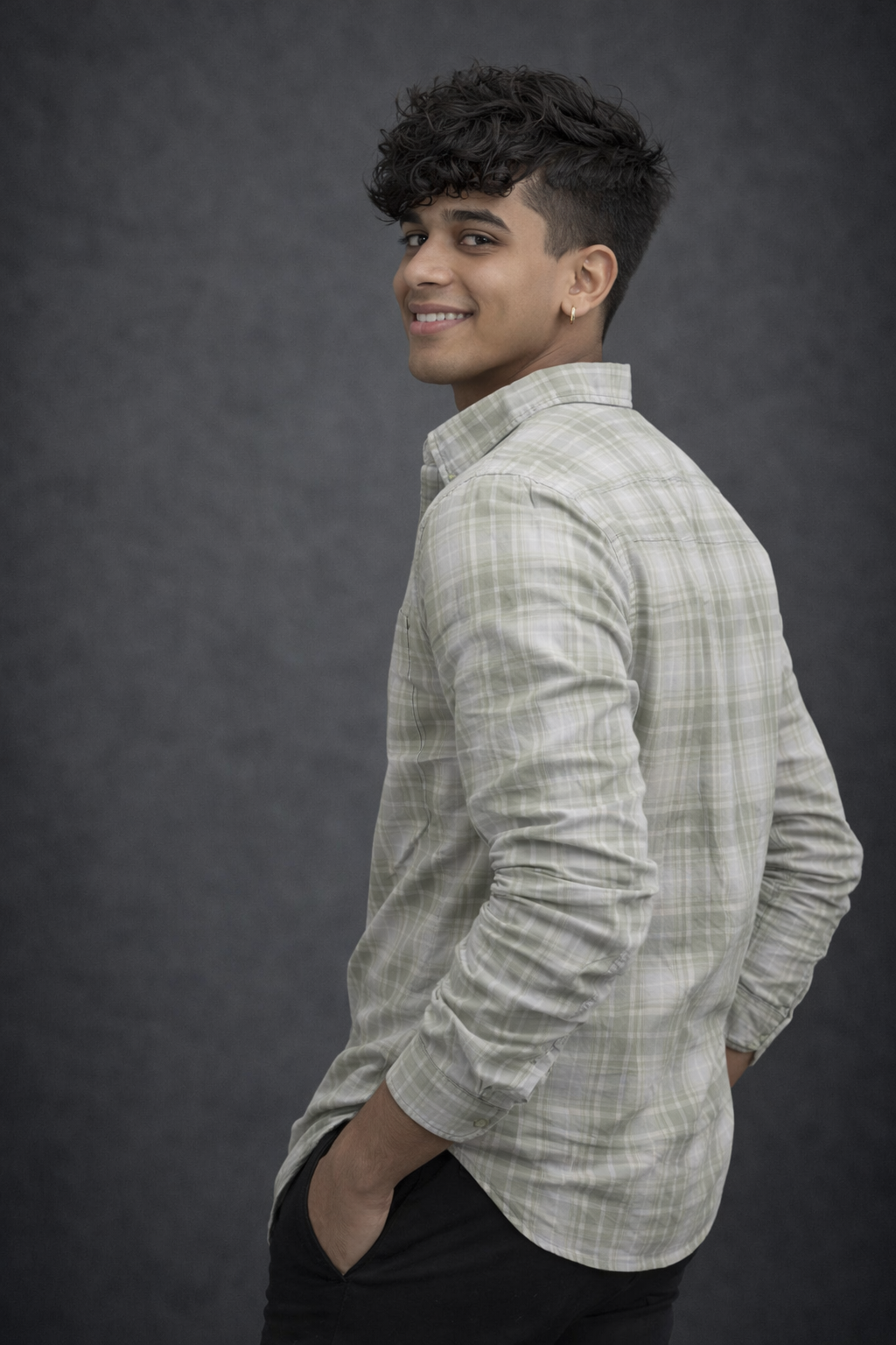 Men’s Olive Green & White Checkered Casual Shirt – Long Sleeve Button-Down Cotton